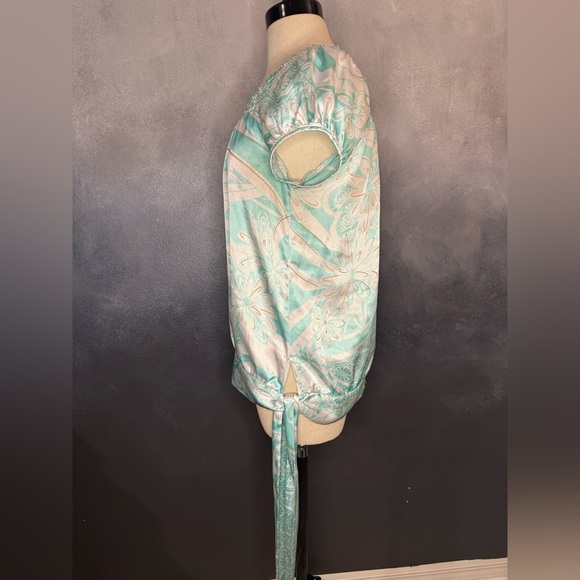 🌸 Beautiful Turquoise Floral Top by Takara – Size Medium 🌸 - Picture 6 of 9